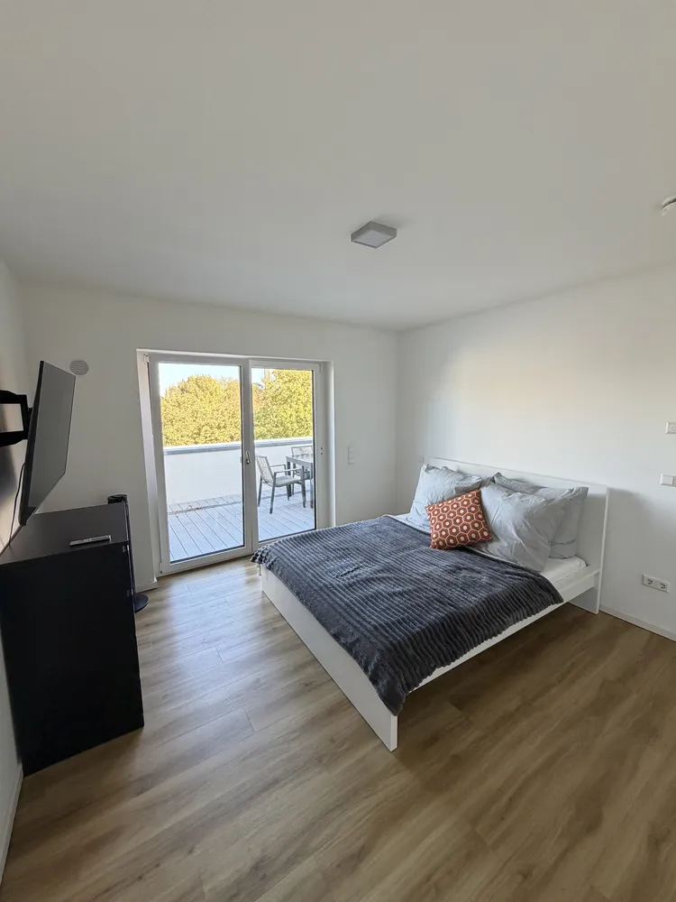 2 Zimmer Wohnung mit 72 m² in München – Bild 2