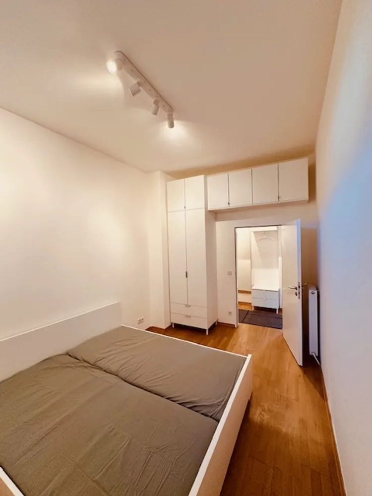 1 Zimmer Wohnung mit 60 m² in Berlin – Bild 12