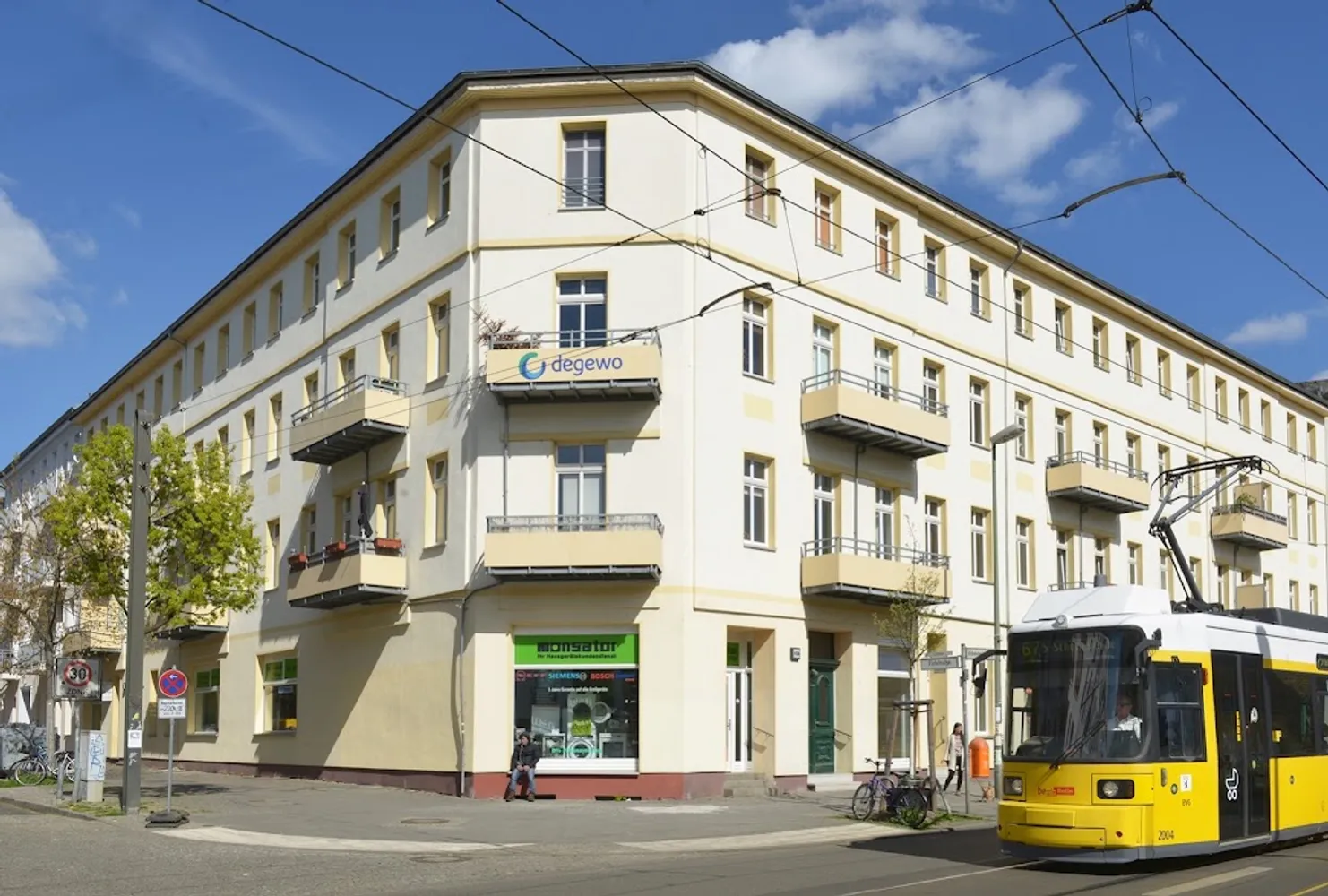 2 room apartment with 63 m² in Berlin – Photo 6