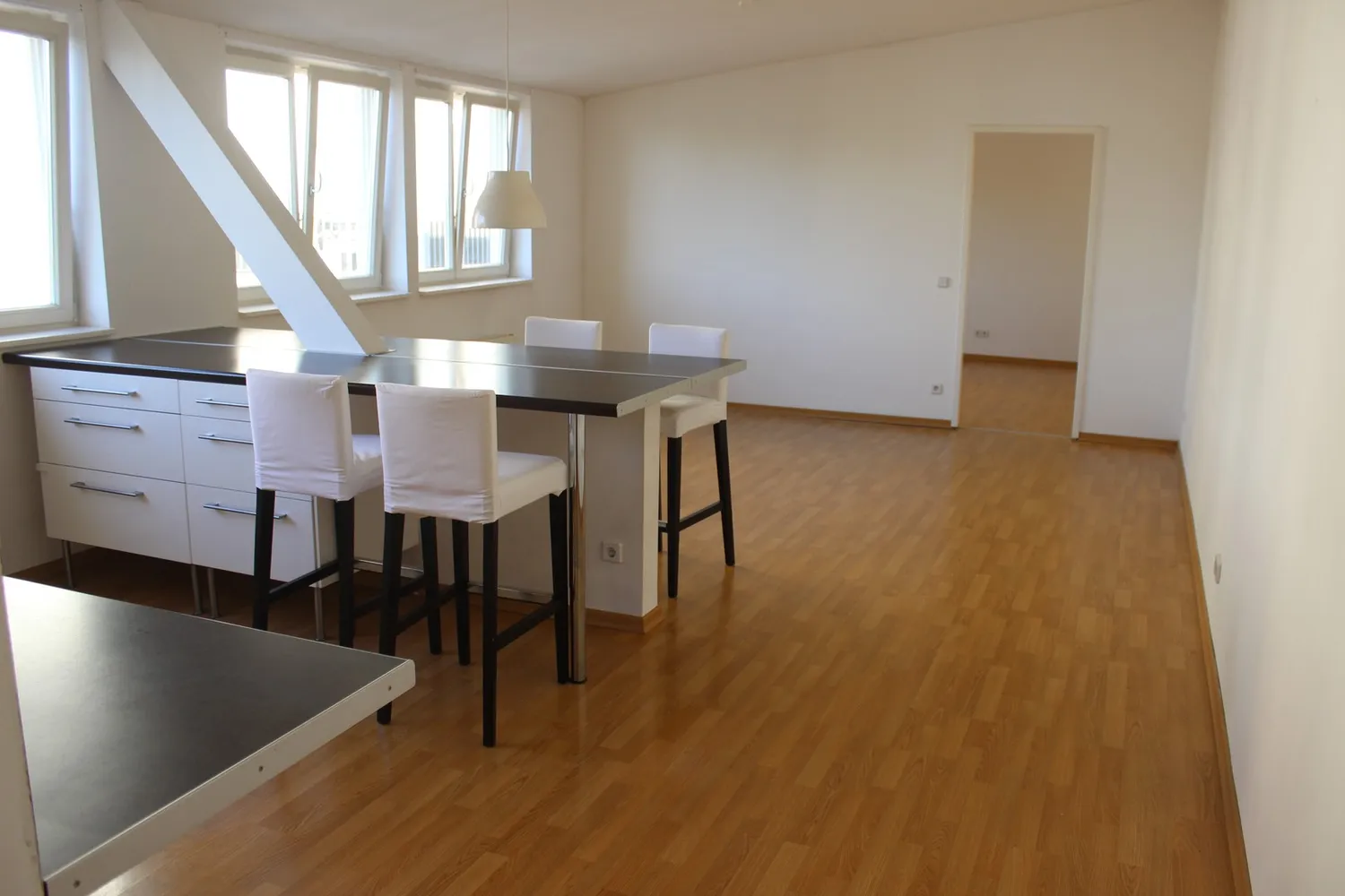2 Zimmer Wohnung mit 60 m² in Berlin – Bild 4