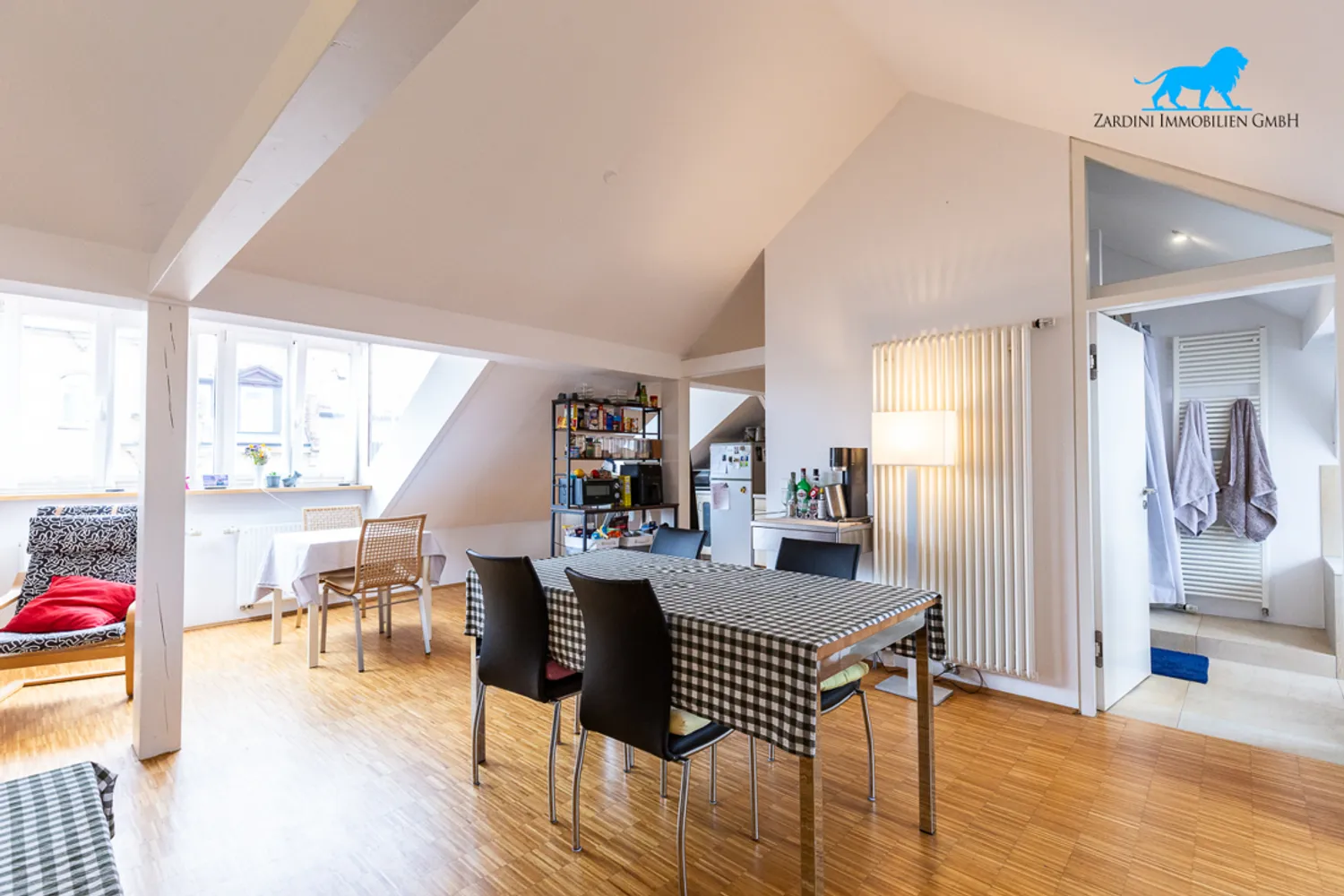 2 Zimmer Wohnung mit 84 m² in Nürnberg – Bild 2