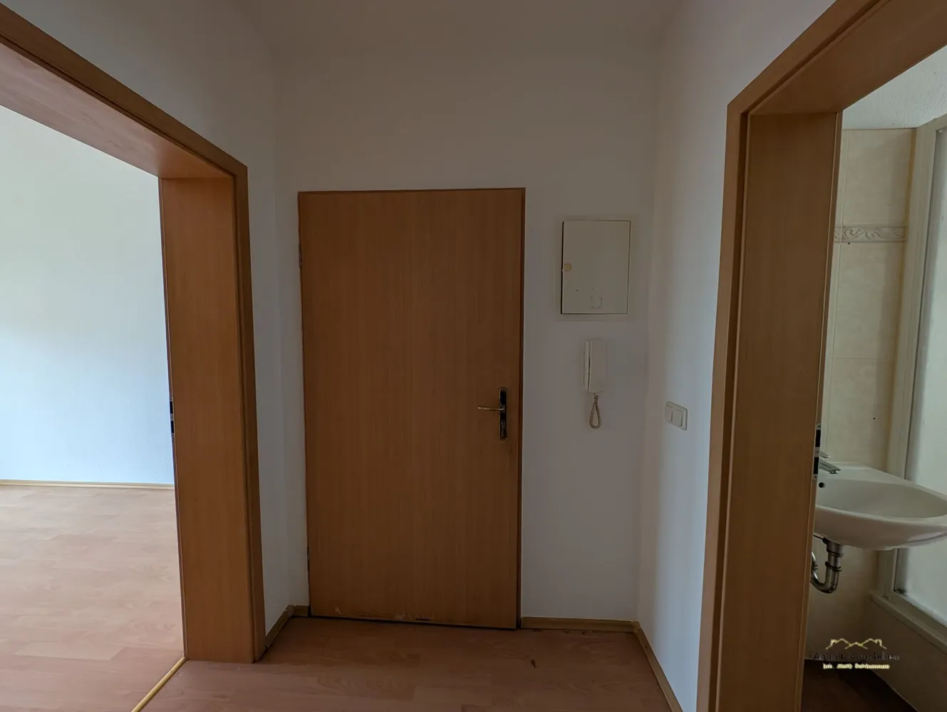 2 room apartment with 35 m² in Bitterfeld-Wolfen – Photo 3
