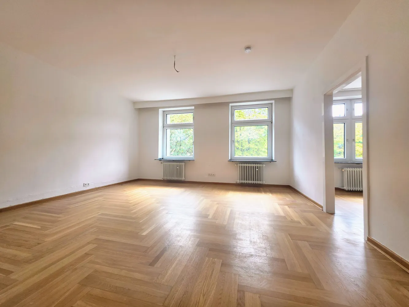 4 Zimmer Wohnung mit 120 m² in Düsseldorf – Bild 2