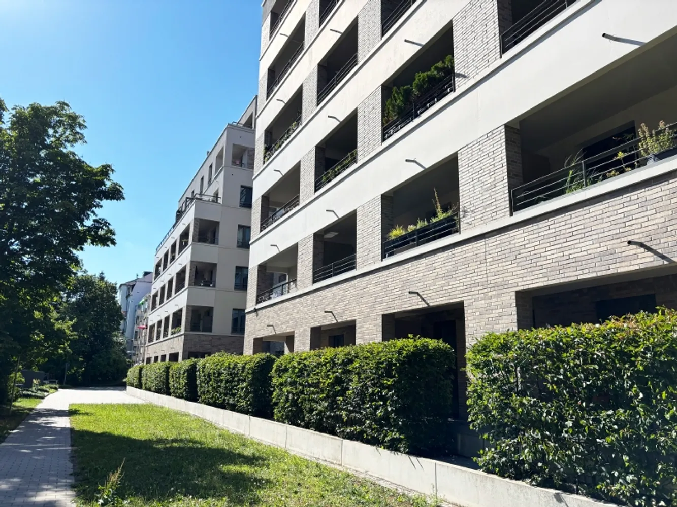2 Zimmer Wohnung mit 64 m² in Dresden – Bild 1