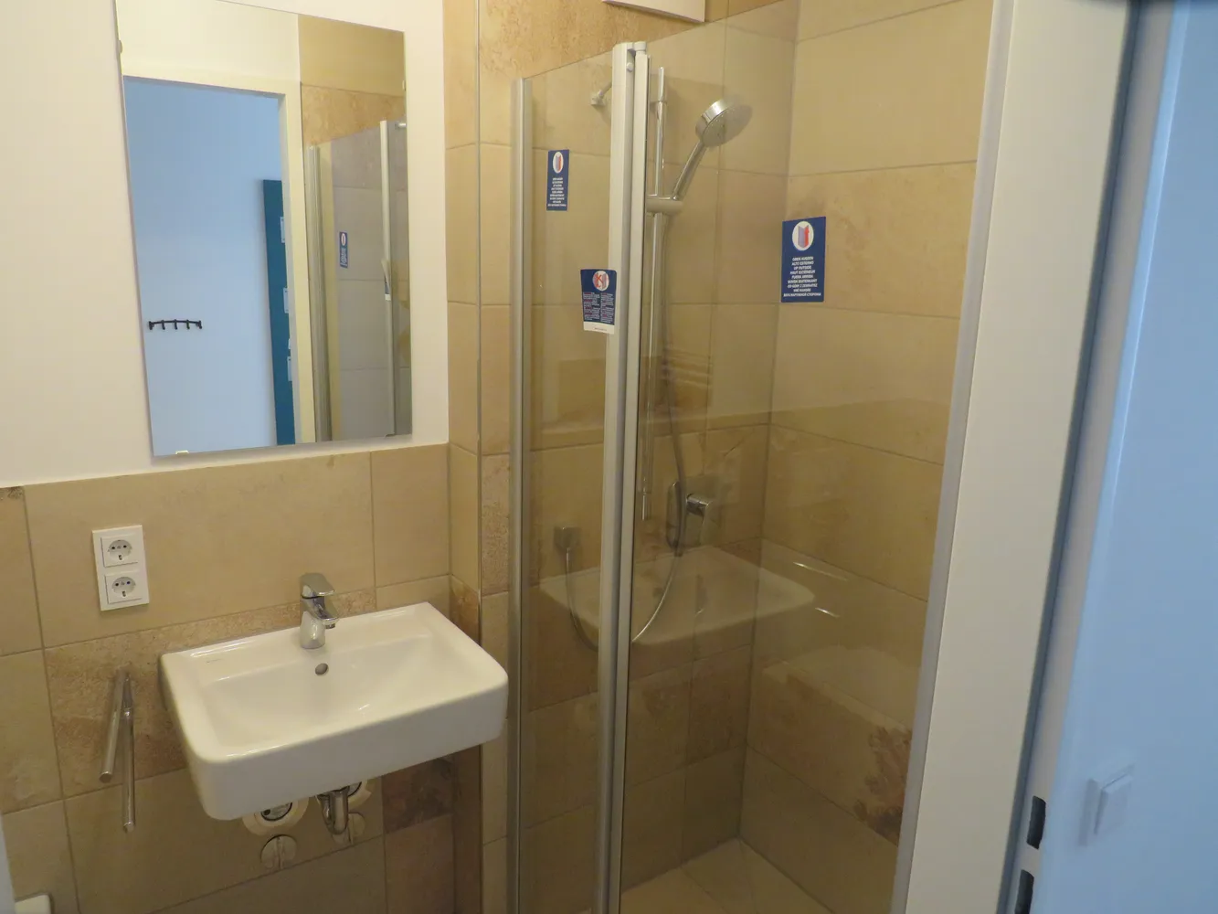 1 room apartment with 24 m² in Augsburg – Photo 4