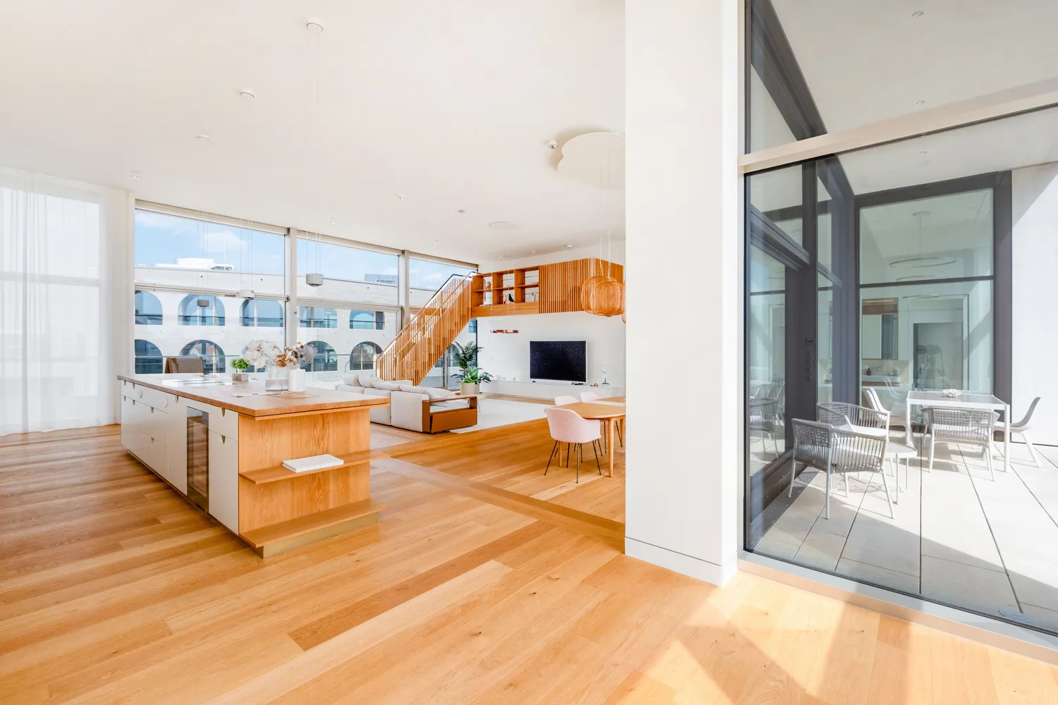 5 Zimmer Wohnung mit 330 m² in Berlin – Bild 7