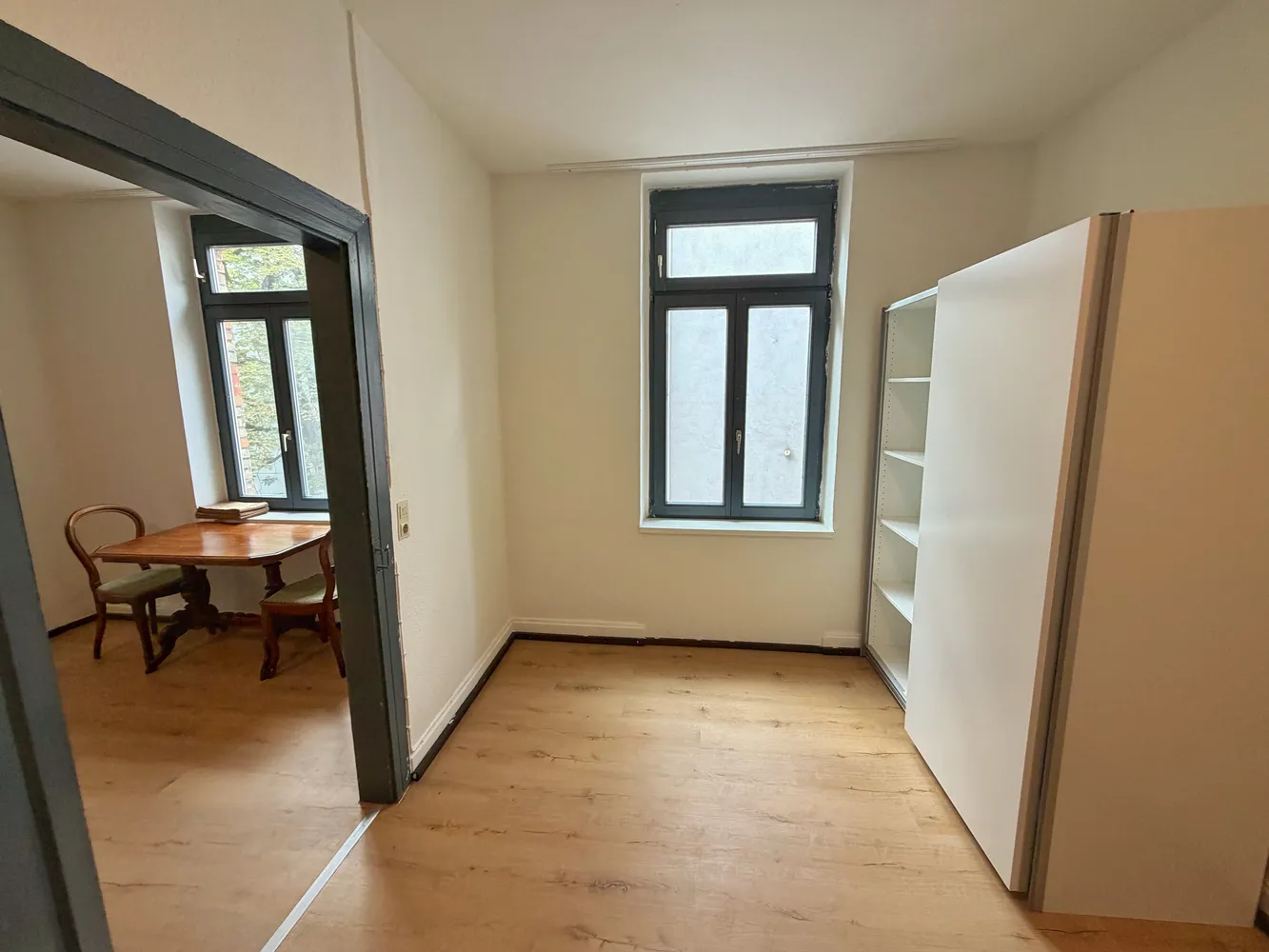 2 Zimmer Wohnung mit 49 m² in Karlsruhe – Bild 3