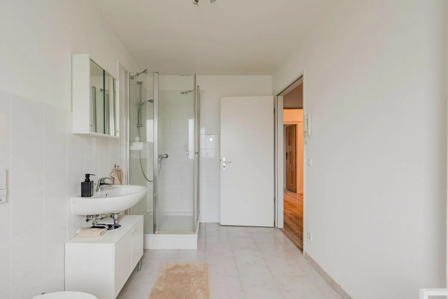Shared room with 11 m² in Berlin – Photo 5