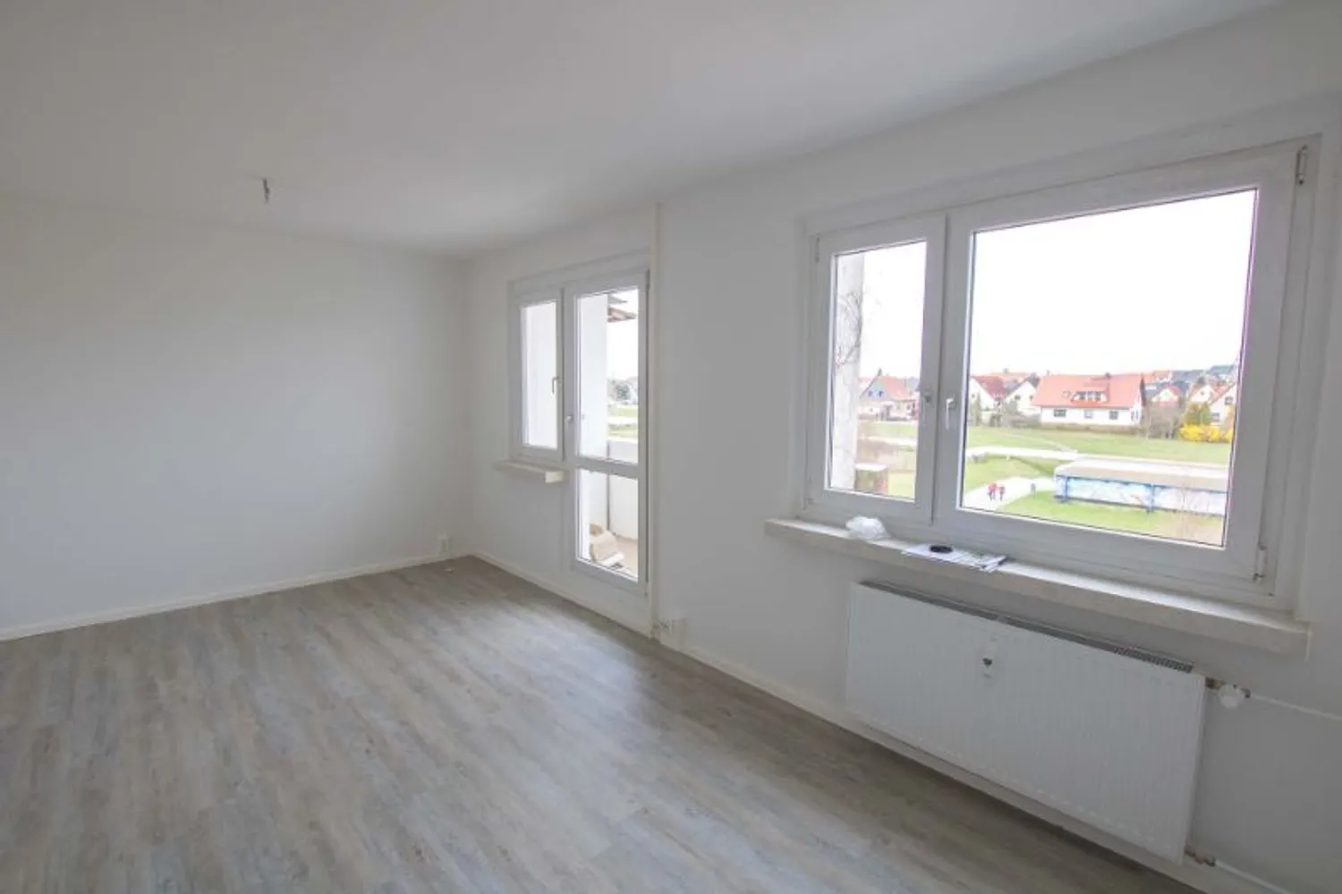 6 Zimmer Wohnung mit 113 m² in Halle (Saale) – Bild 2