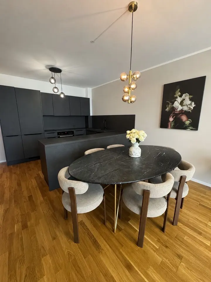 3 Zimmer Wohnung mit 95 m² in Bergisch Gladbach – Bild 2