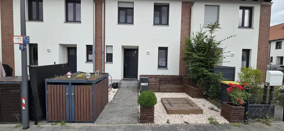 5 Zimmer Haus mit 156 m² in Berlin – Bild 1