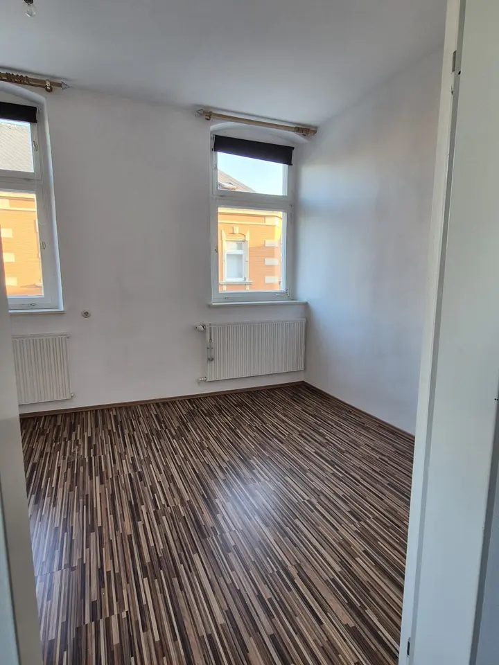 3 Zimmer Wohnung mit 100 m² in Hof – Bild 3