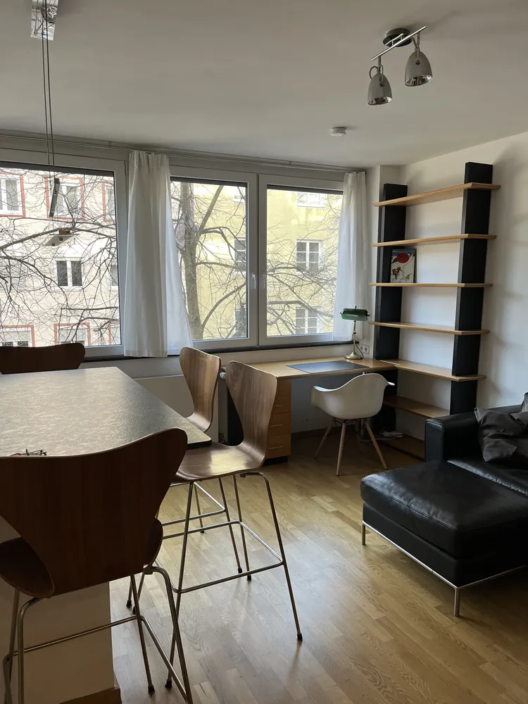 1 room apartment with 30 m² in Munich – Photo 1