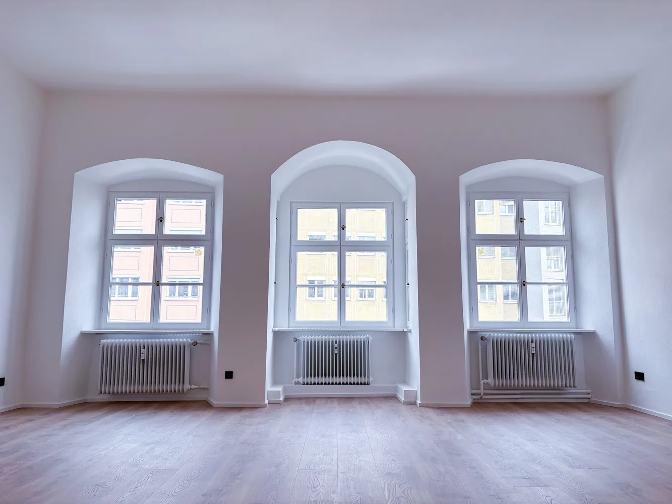 4 Zimmer Wohnung mit 185 m² in Augsburg – Bild 12