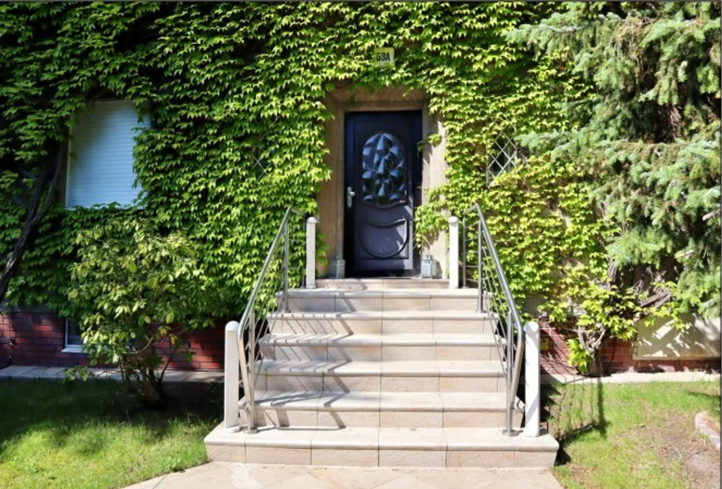 6 Zimmer Haus mit 215 m² in Berlin – Bild 2
