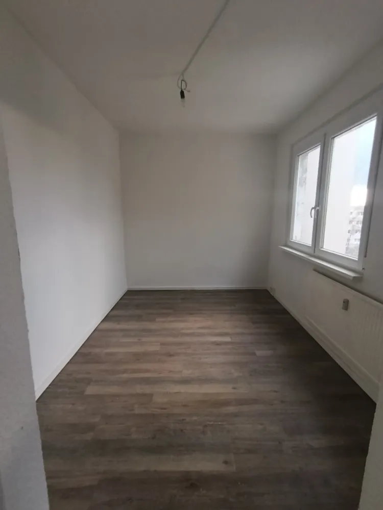 4 Zimmer Wohnung mit 65 m² in Halle (Saale) – Bild 3
