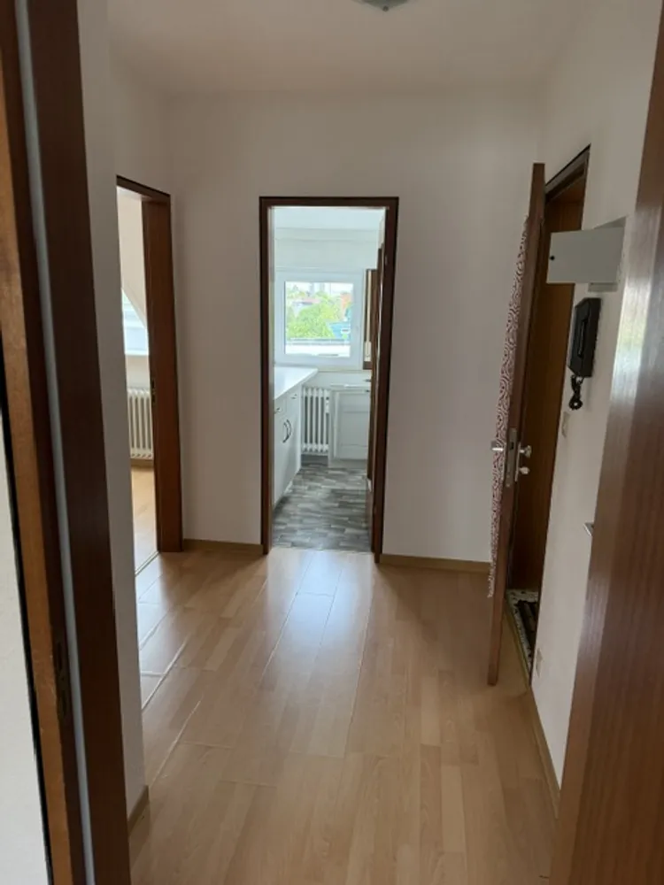 2 Zimmer Wohnung mit 38 m² in Stuttgart – Bild 2