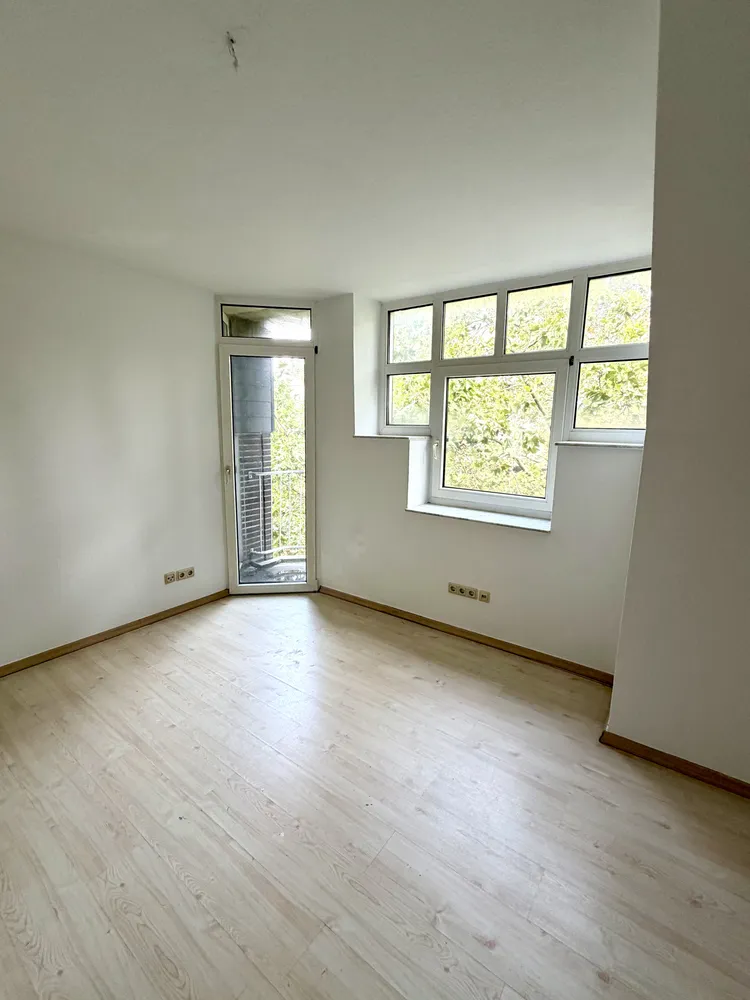 3 Zimmer Wohnung mit 90 m² in Düsseldorf – Bild 3