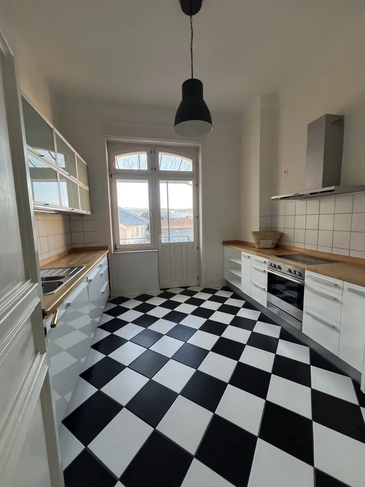 5 Zimmer Wohnung mit 165 m² in Wiesbaden – Bild 9