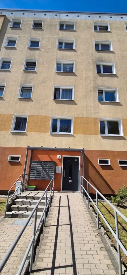 4 Zimmer Wohnung mit 66 m² in Rostock – Bild 3