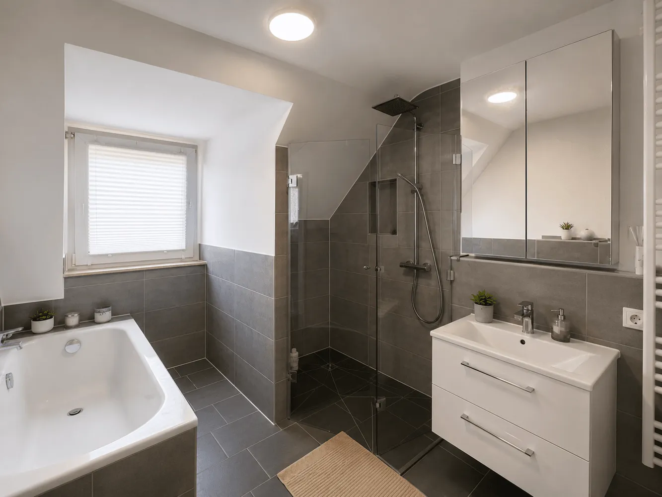 4 Zimmer Wohnung mit 95 m² in Hannover – Bild 11