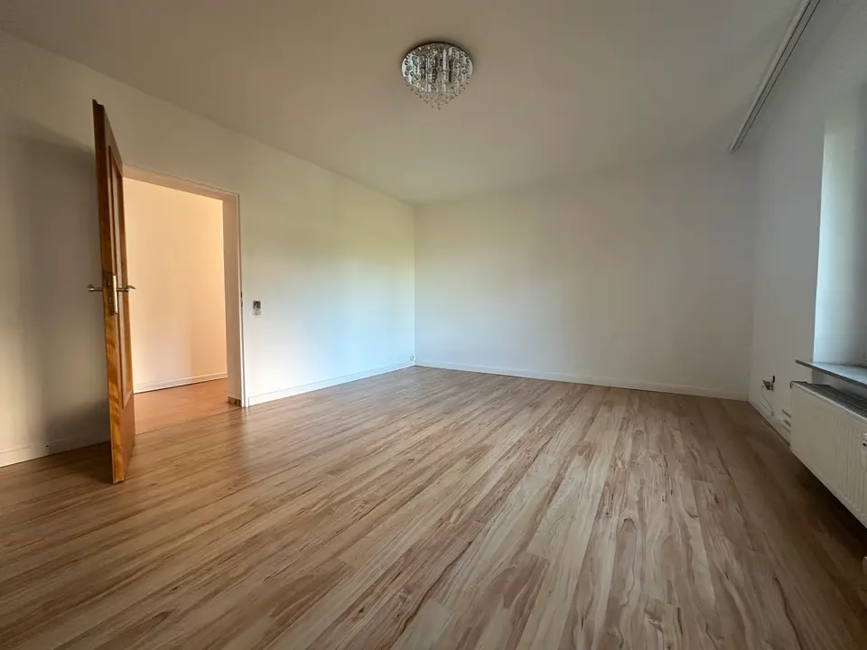3 Zimmer Wohnung mit 72 m² in Kassel – Bild 2