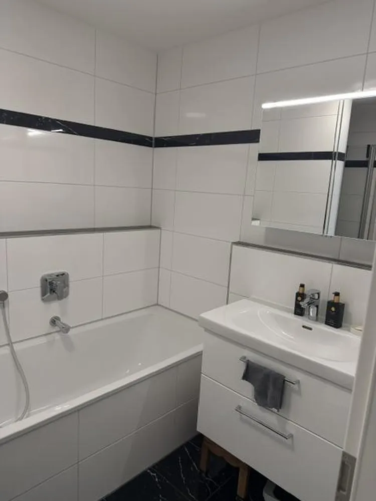 3 Zimmer Wohnung mit 67 m² in München – Bild 4