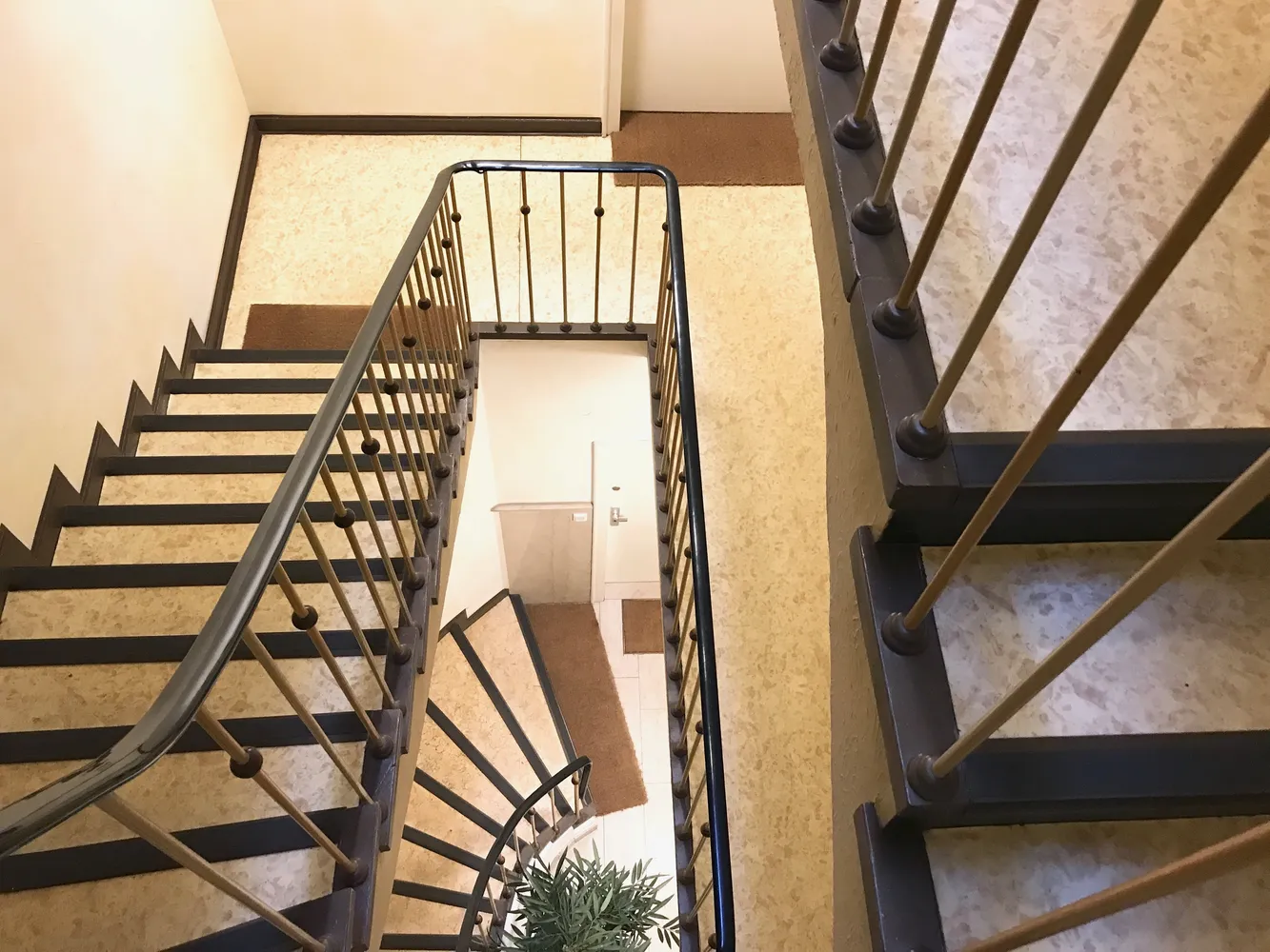 1 Zimmer Wohnung mit 40 m² in Düsseldorf – Bild 5