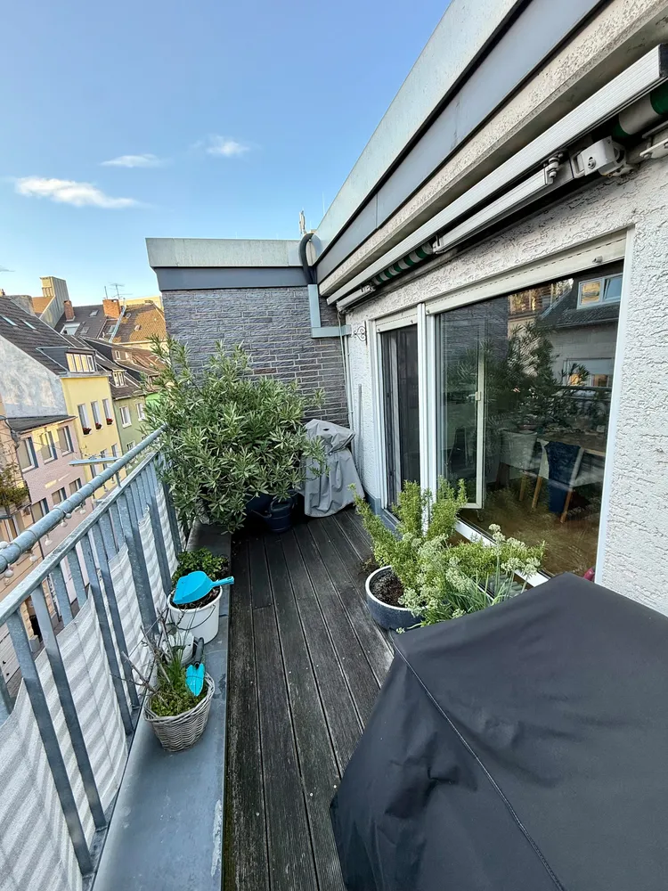 2 Zimmer Wohnung mit 65 m² in Köln – Bild 2
