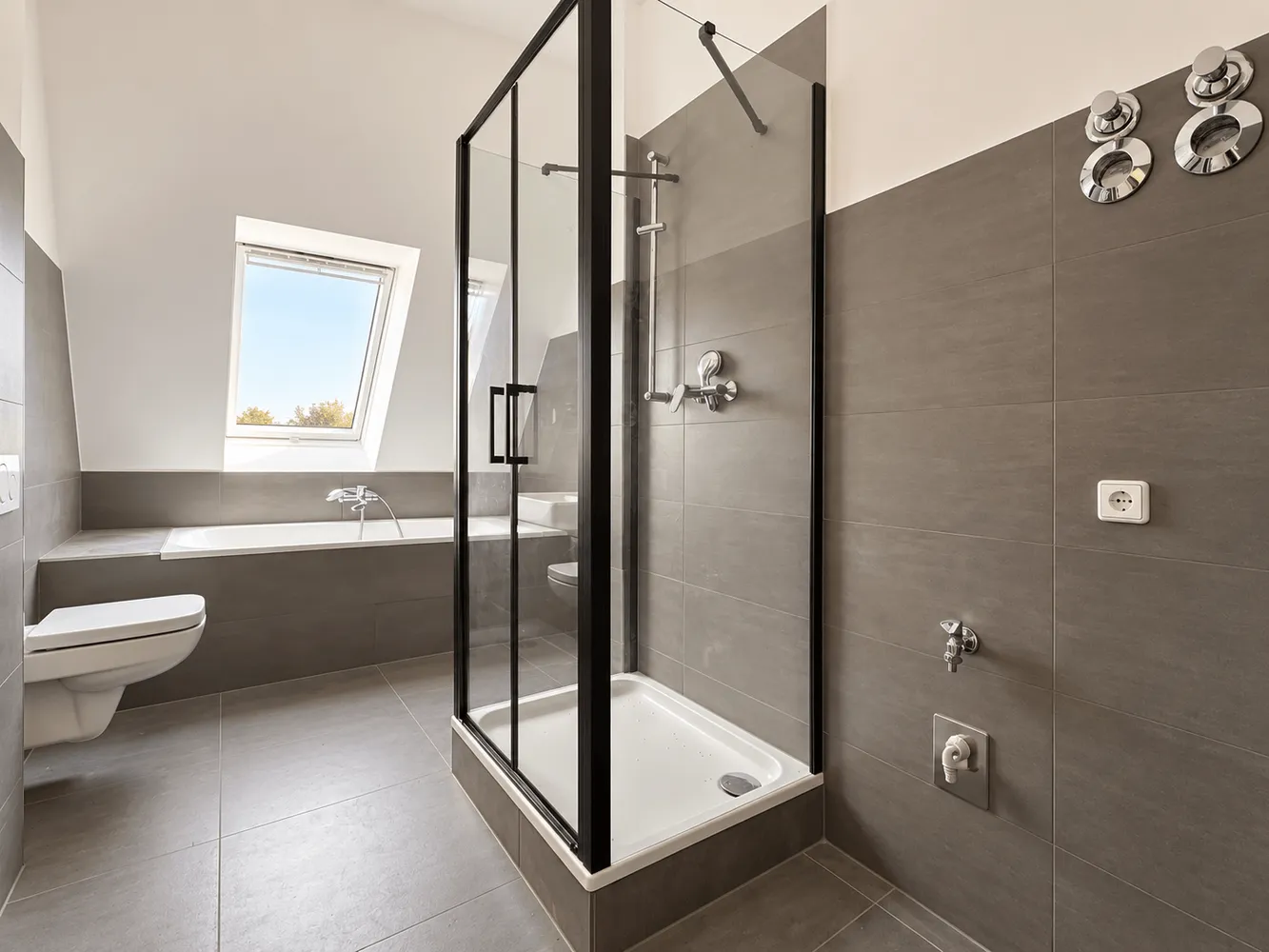 2 Zimmer Wohnung mit 97 m² in Berlin – Bild 8