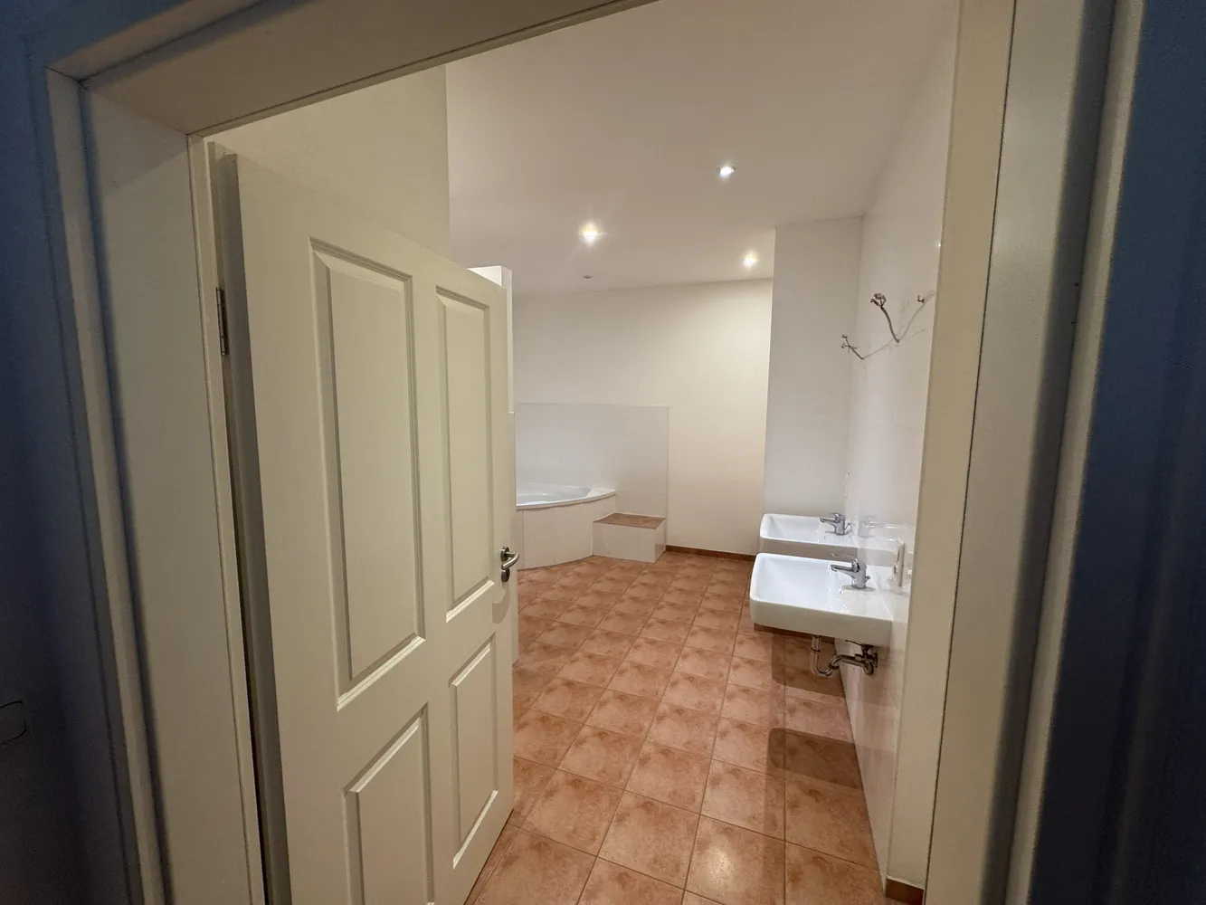 4 Zimmer Wohnung mit 151 m² in Erding – Bild 2