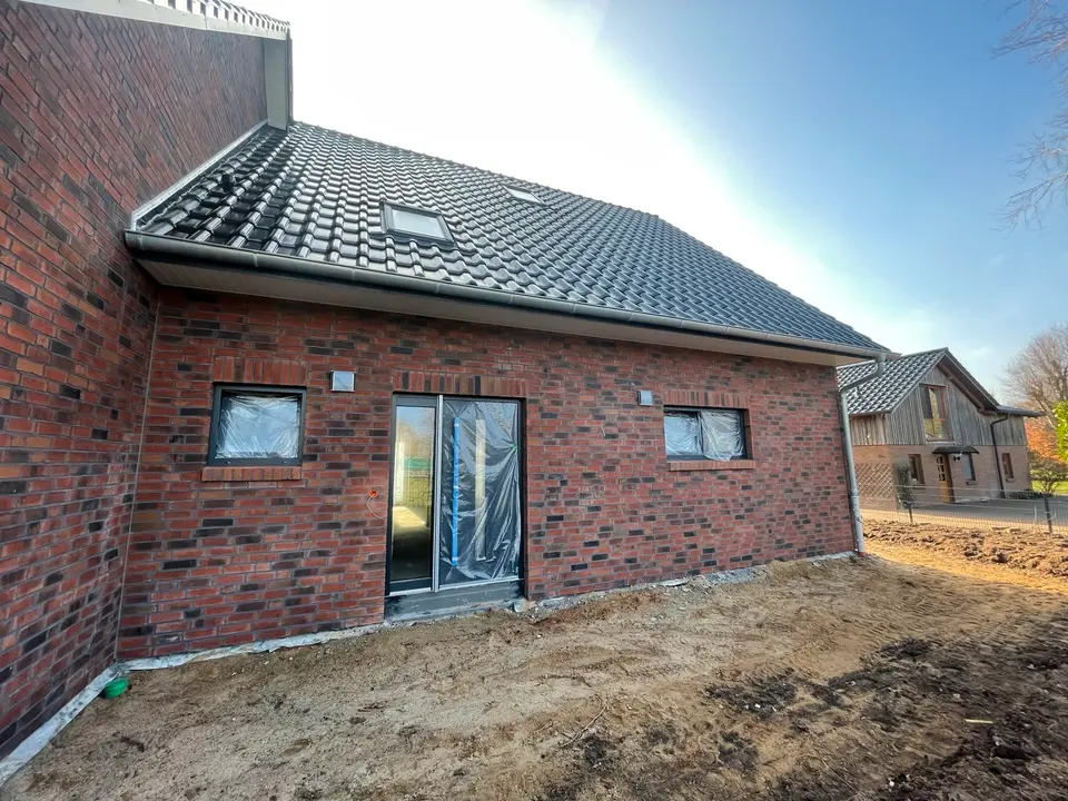 6 room house with 205 m² in Neumünster – Photo 2