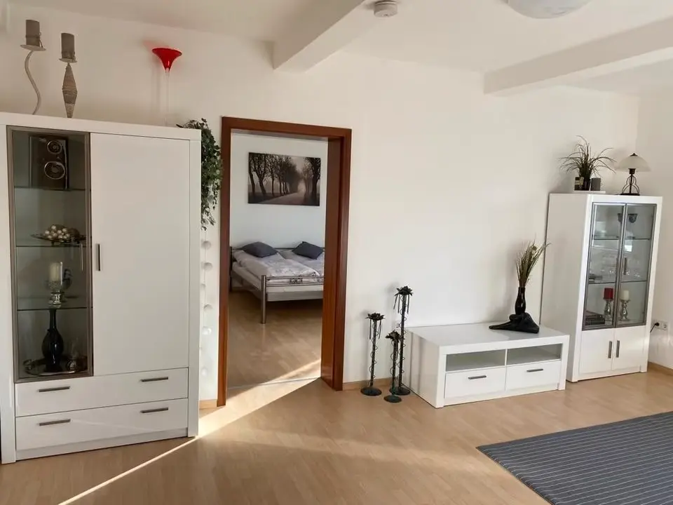 2 Zimmer Wohnung mit 81 m² in Oberhausen – Bild 2