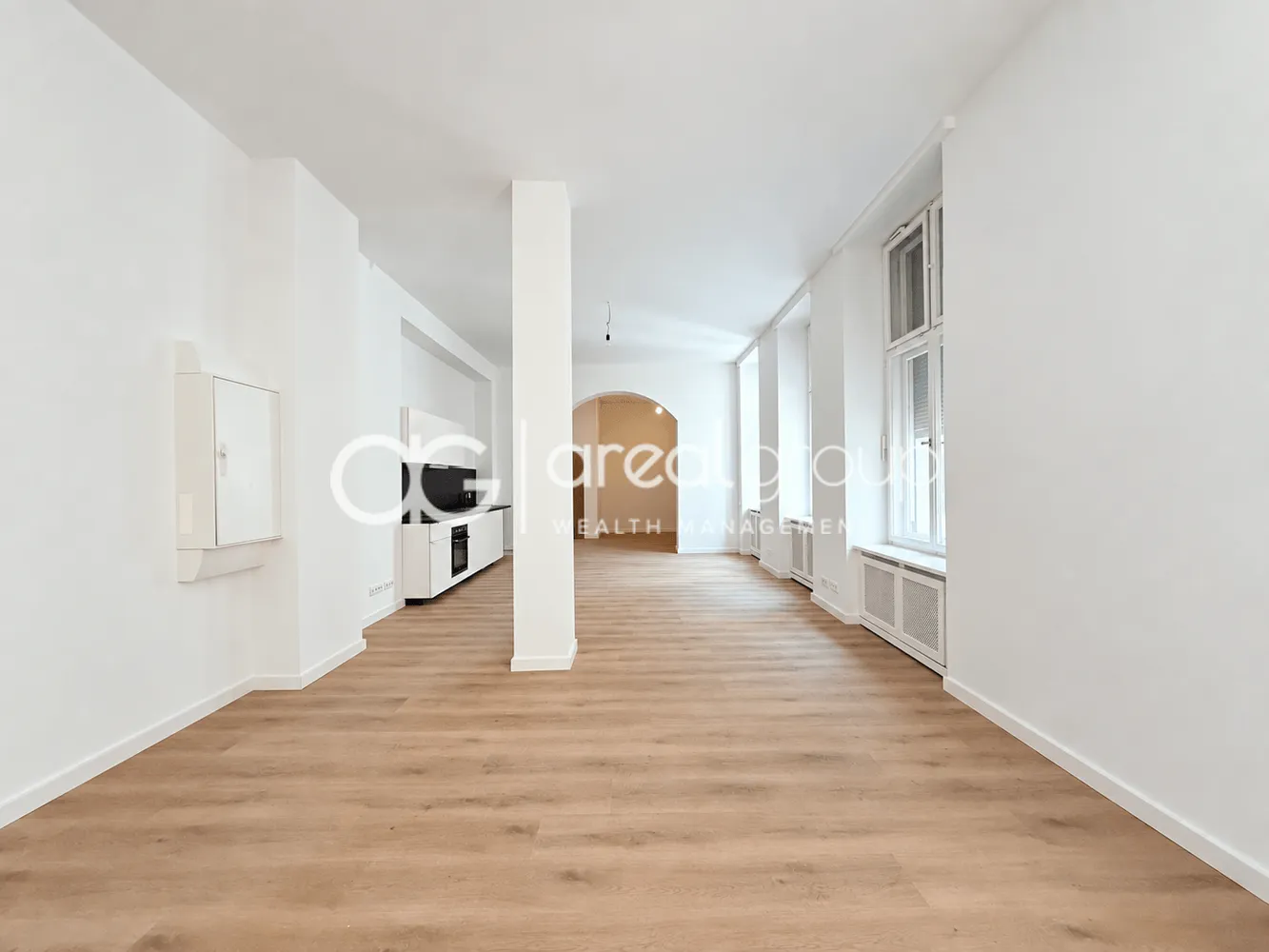4 Zimmer Wohnung mit 130 m² in Berlin – Bild 2