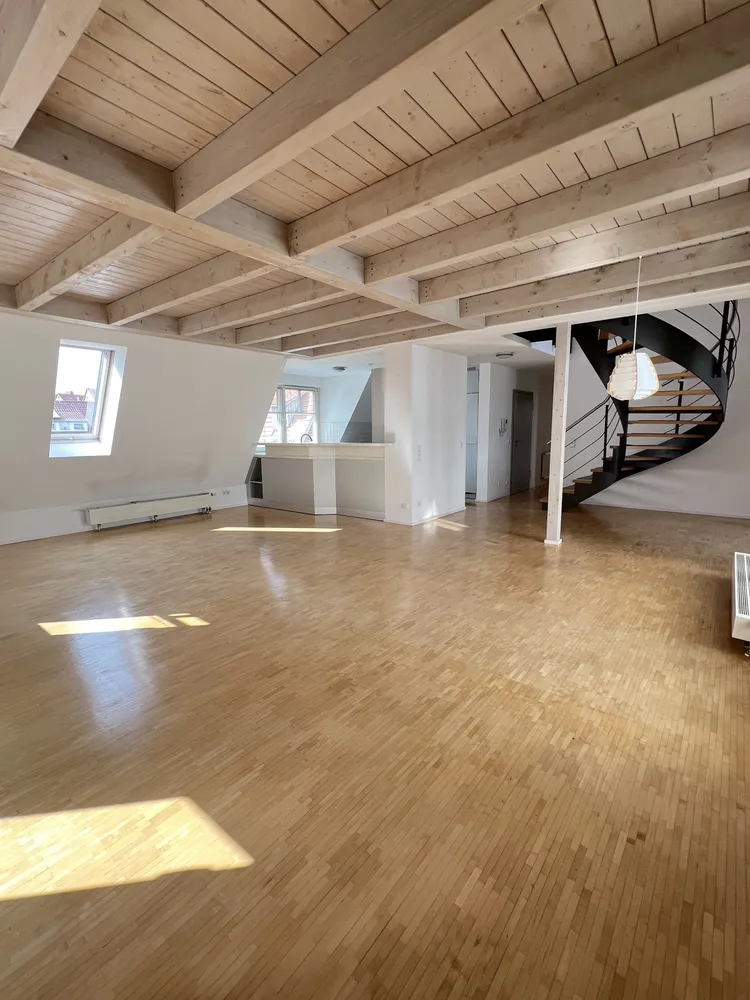4 Zimmer Wohnung mit 148 m² in Sindelfingen – Bild 1