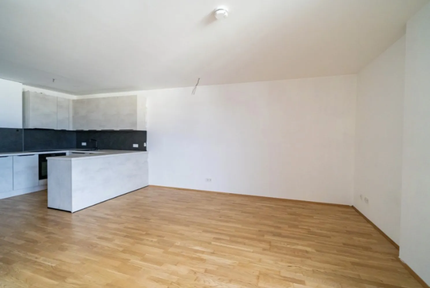 2 Zimmer Wohnung mit 64 m² in Regensburg – Bild 2
