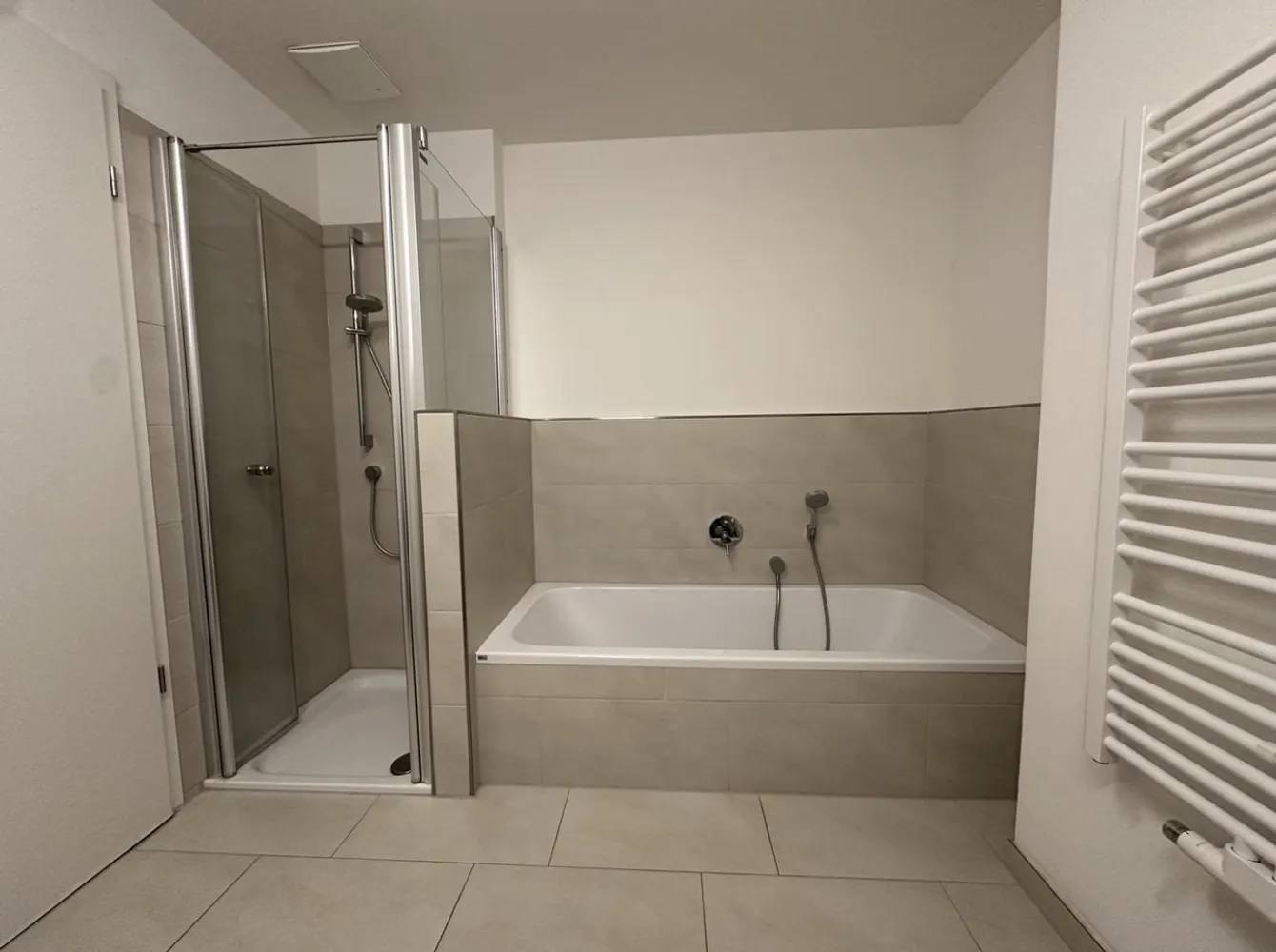 2 Zimmer Wohnung mit 69 m² in Köln – Bild 10