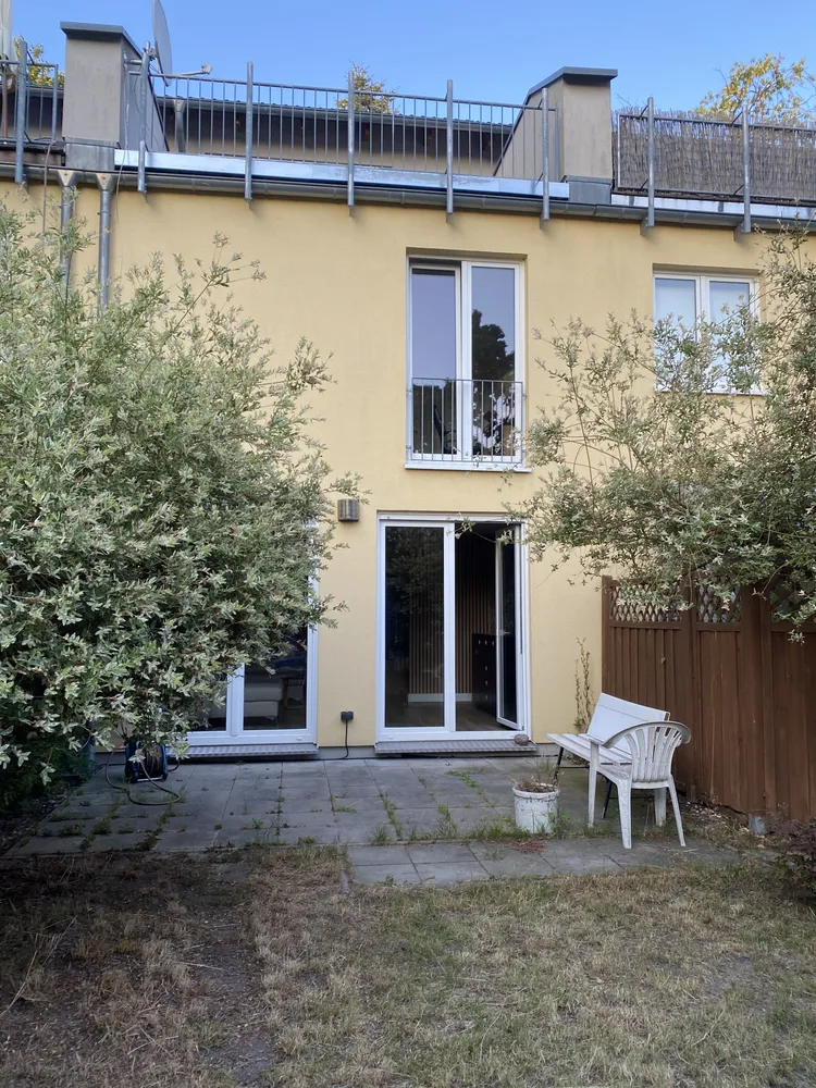 4 Zimmer Haus mit 130 m² in Berlin – Bild 1