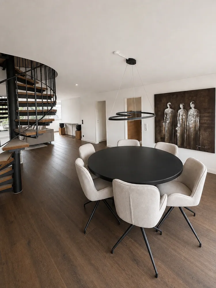 3 Zimmer Wohnung mit 155 m² in Düsseldorf – Bild 1