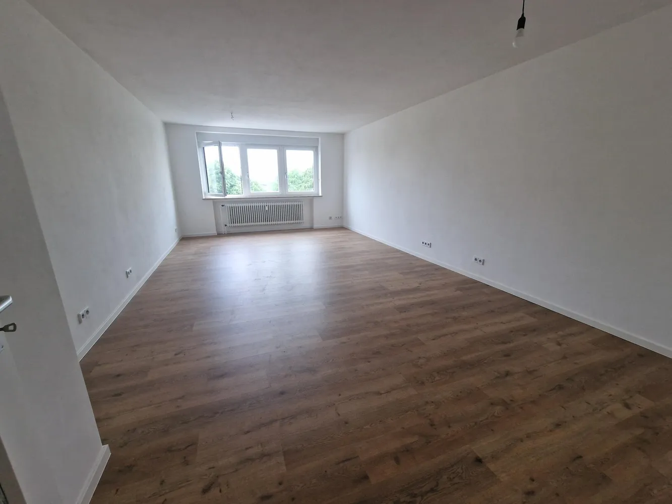 3 Zimmer Wohnung mit 87 m² in Hof – Bild 1