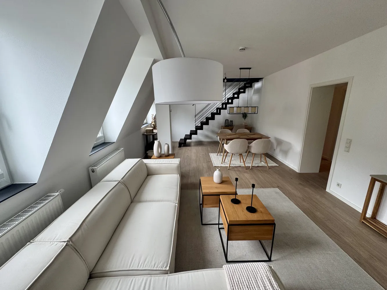 3 Zimmer Wohnung mit 100 m² in Köln – Bild 3