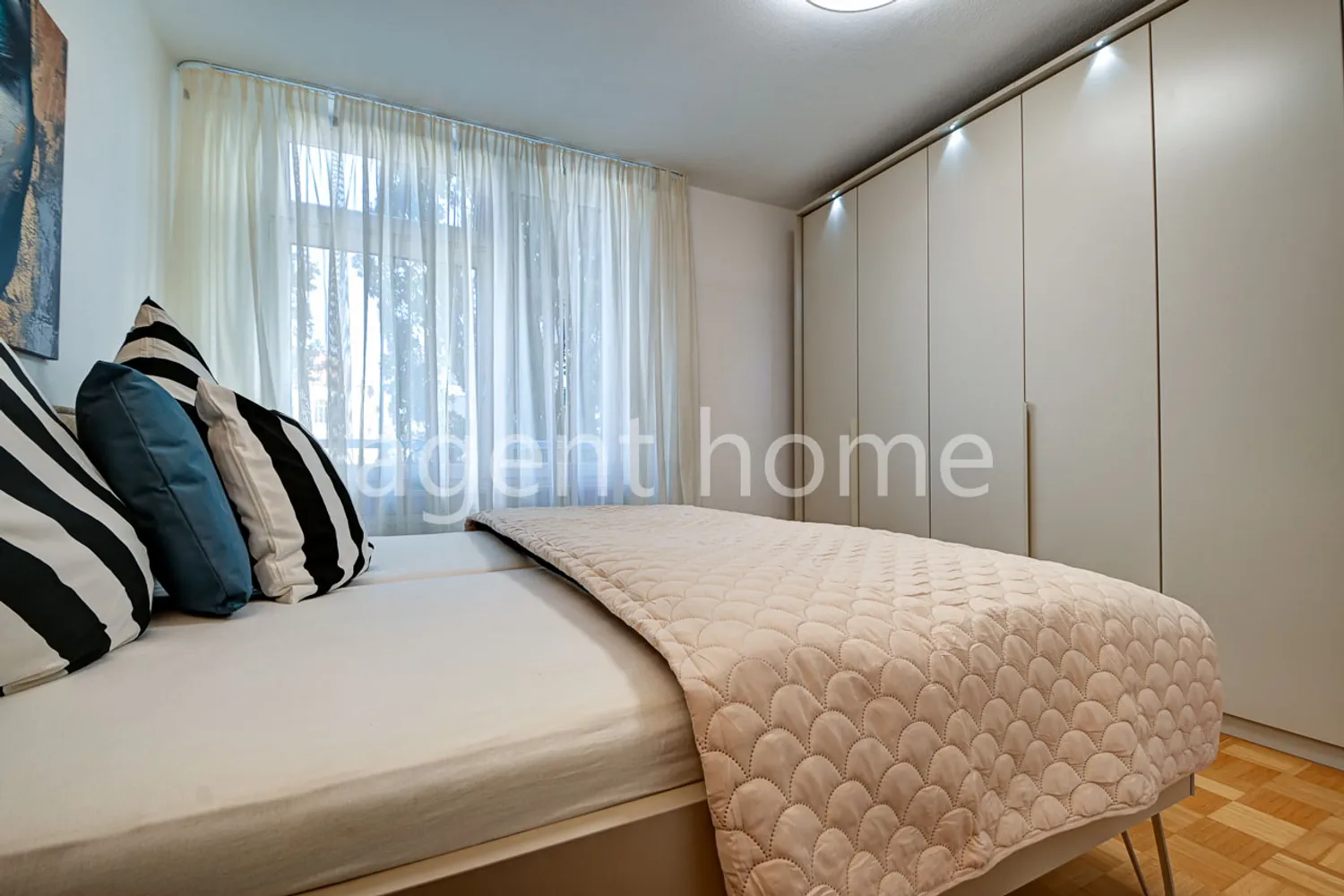 3 room apartment with 80 m² in Stuttgart – Photo 3