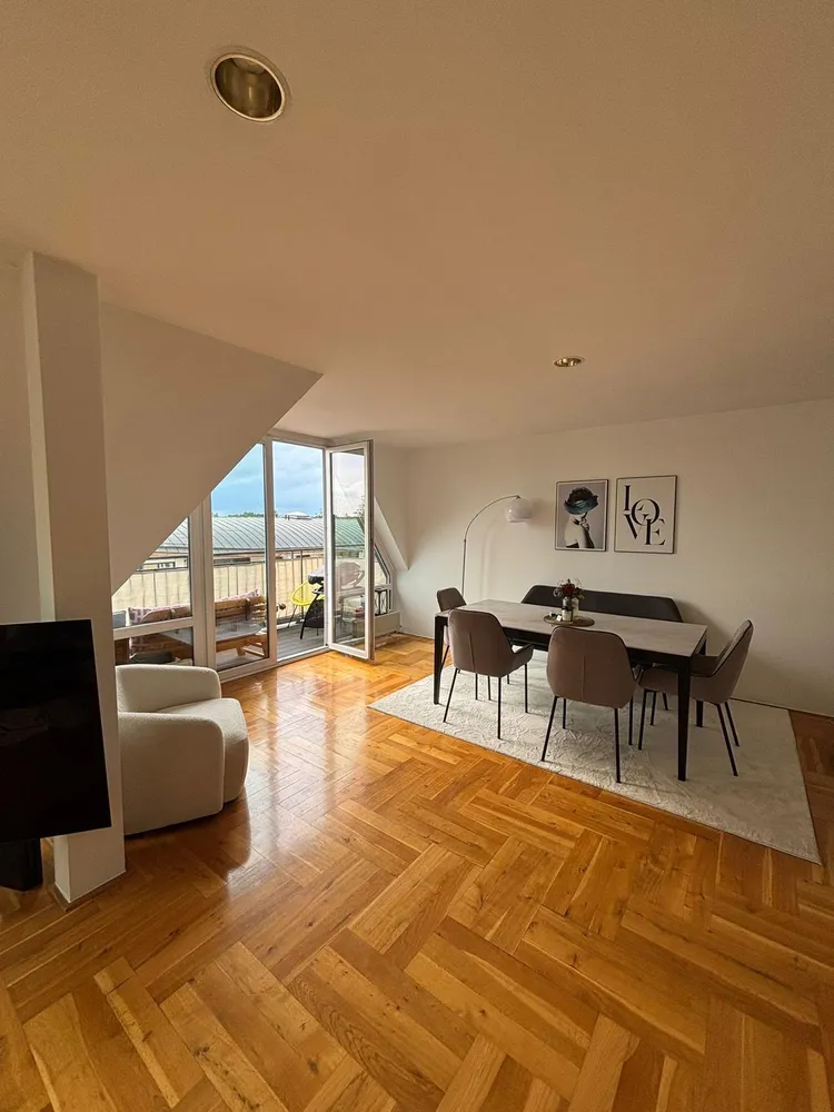 3 Zimmer Wohnung mit 98 m² in Berlin – Bild 3