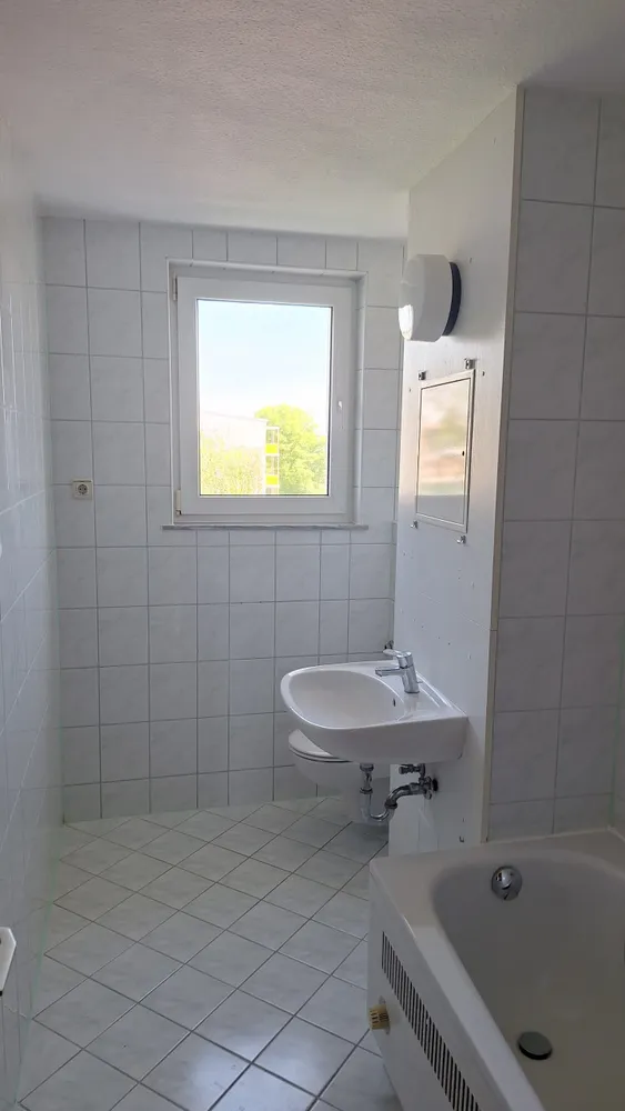 3 Zimmer Wohnung mit 59 m² in Weißenfels – Bild 3