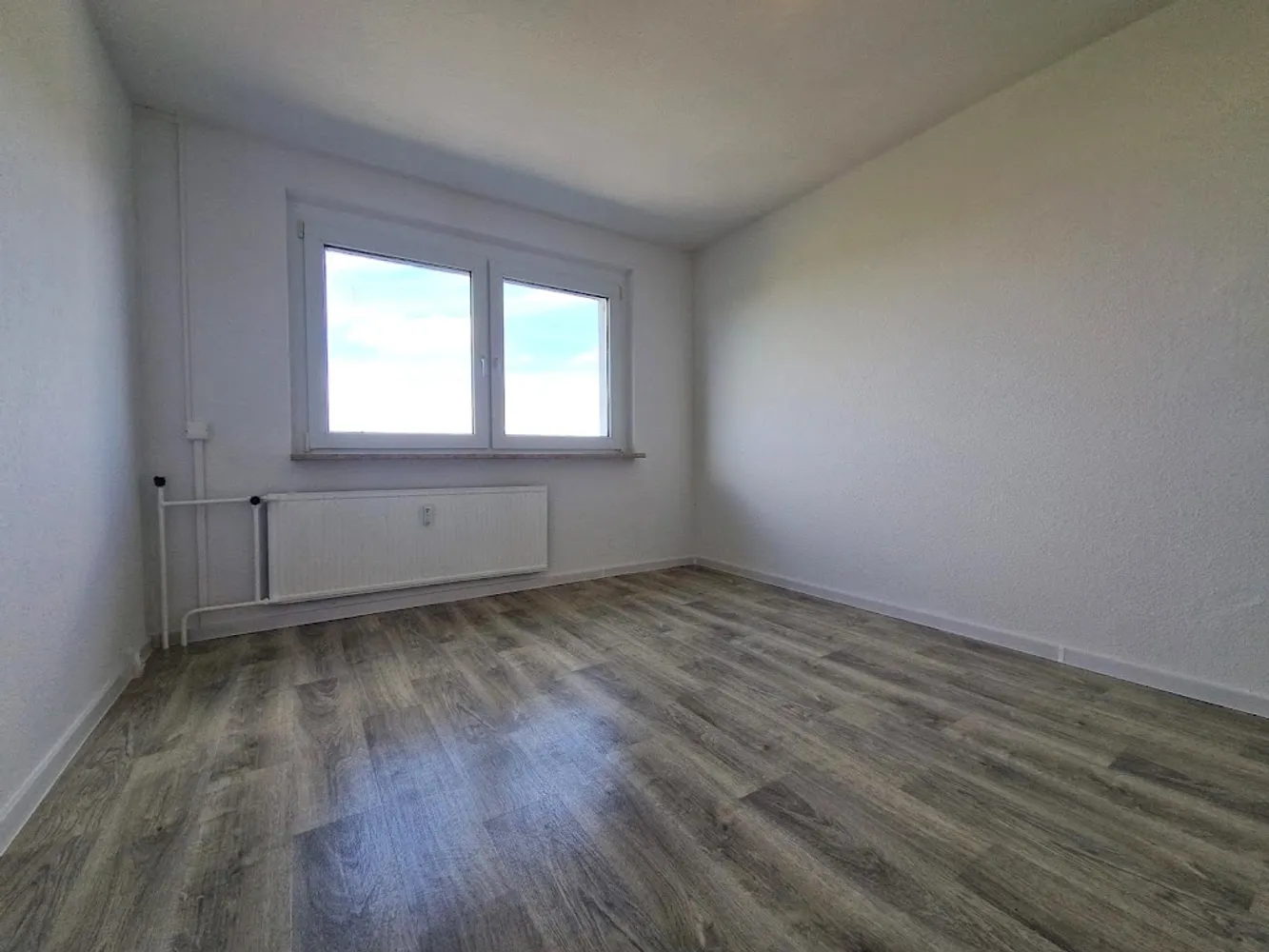 3 Zimmer Wohnung mit 69 m² in Neubrandenburg – Bild 2