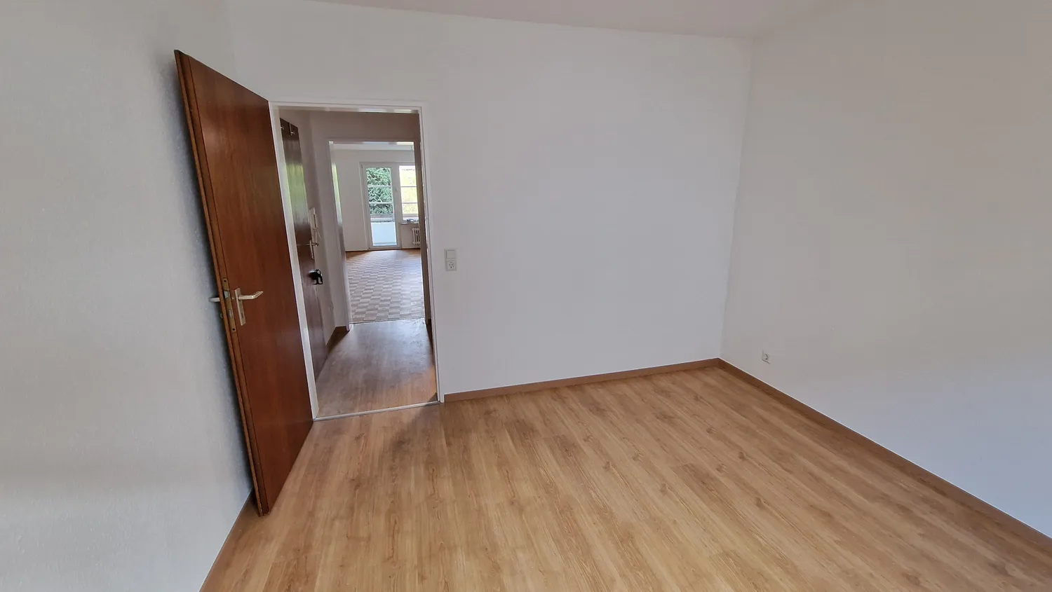 2 Zimmer Wohnung mit 48 m² in Neuss – Bild 4