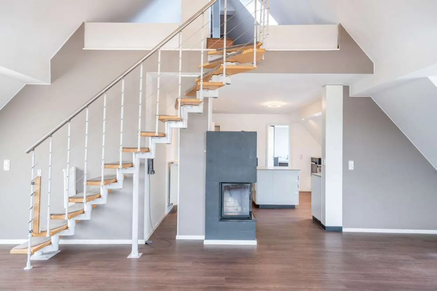3 Zimmer Wohnung mit 100 m² in Berlin – Bild 3