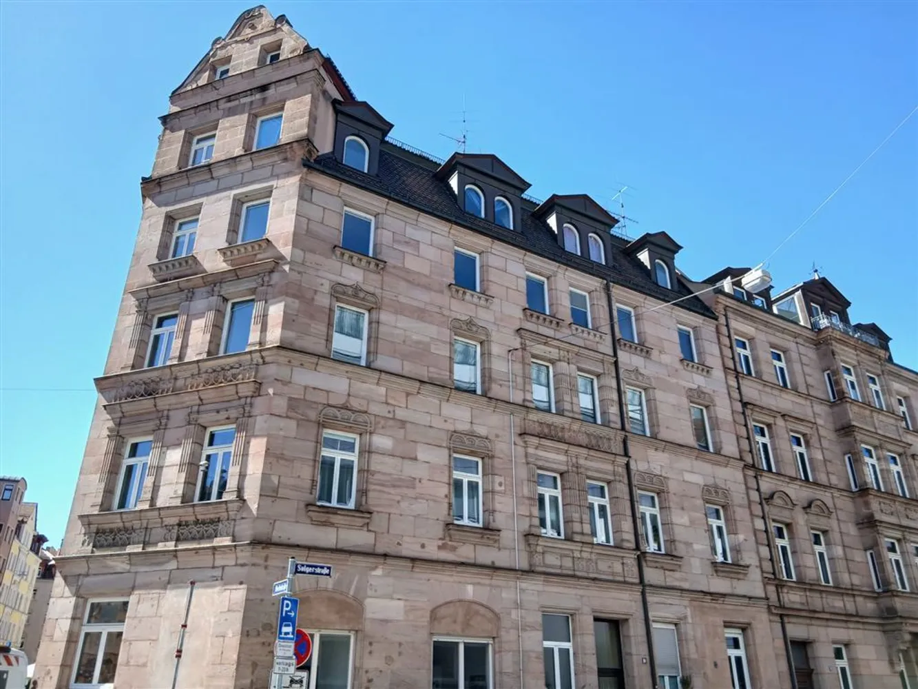 4 Zimmer Wohnung mit 90 m² in Nürnberg – Bild 2