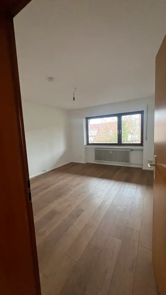 4 Zimmer Wohnung mit 99 m² in Herrenberg – Bild 2