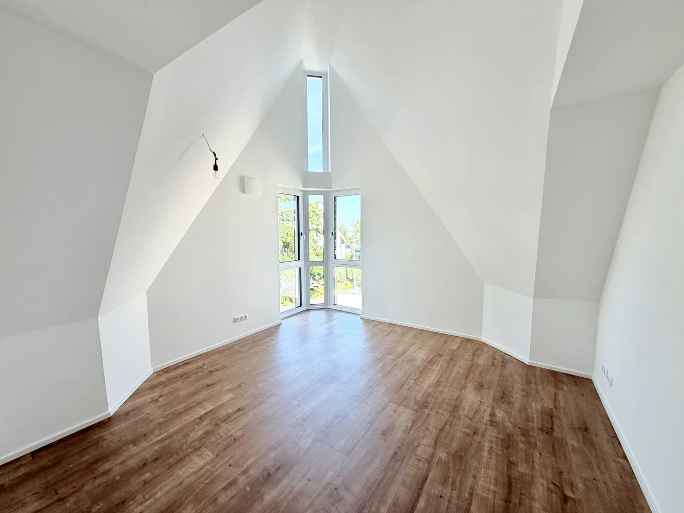 2 Zimmer Wohnung mit 87 m² in Wiesbaden – Bild 4